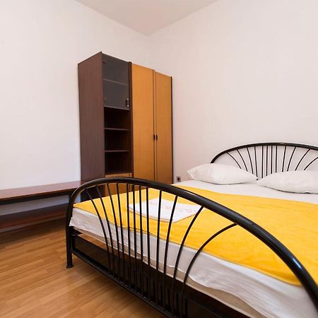 Stanici Beach Apartments Omis Exterior photo